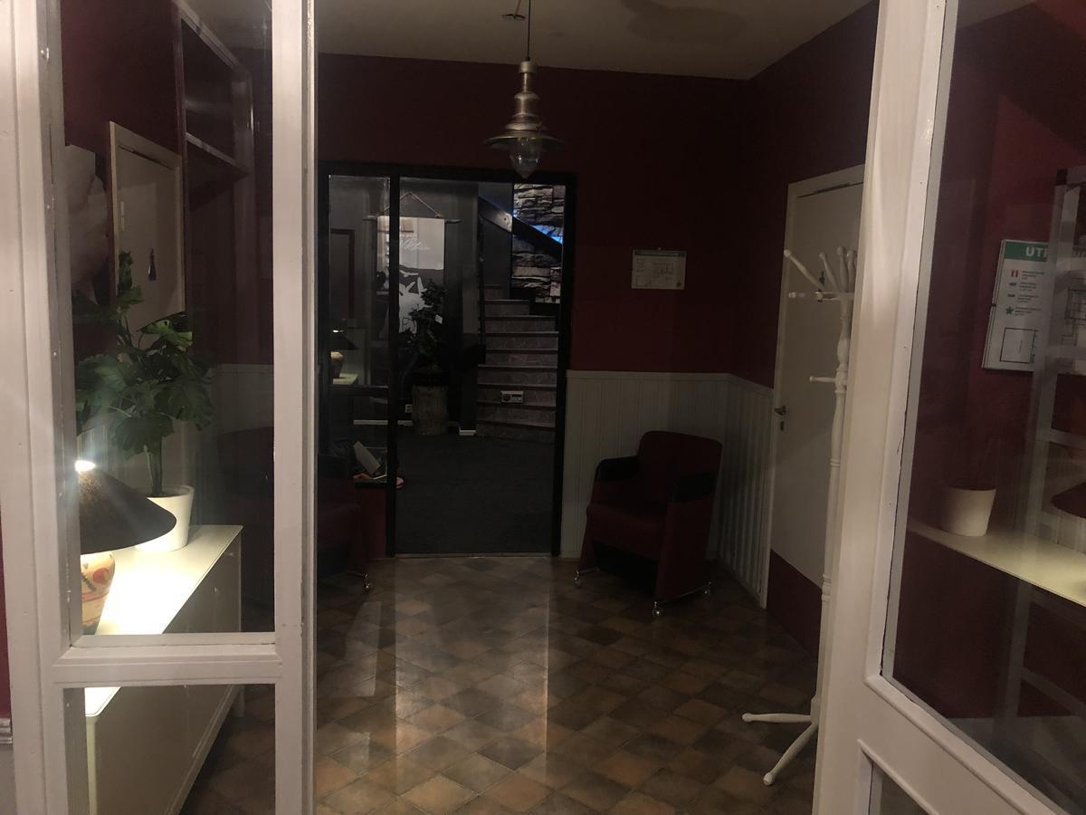 Dentas Hotell Raivi Hoting 外观 照片